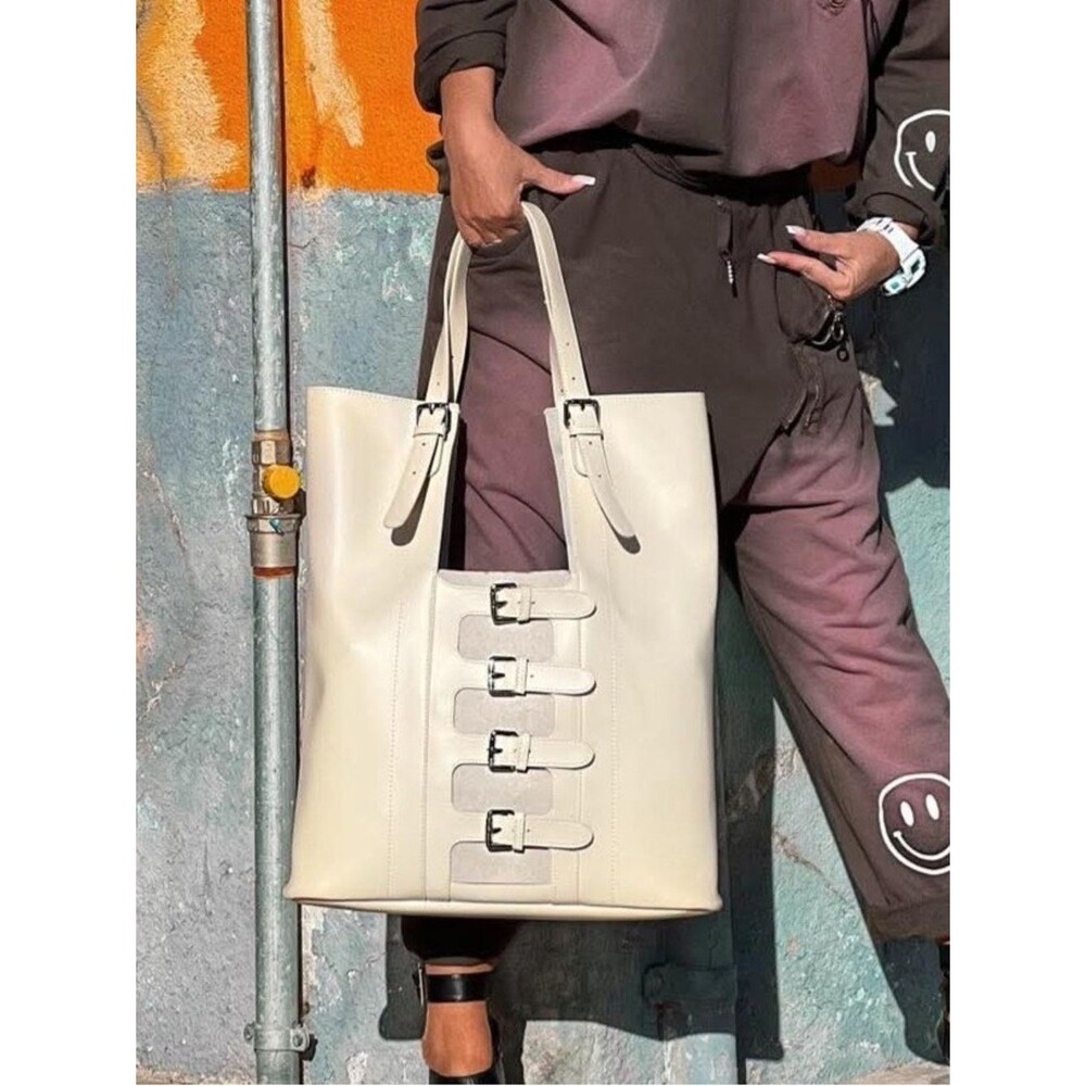 Italy Retro Noble Collection Genuine Leather Tote Bag in Off White | One Size